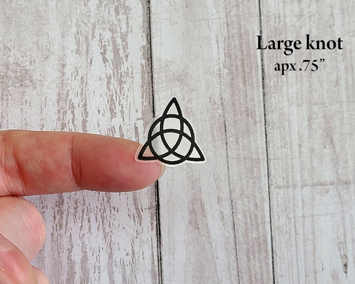 Celtic Trinity Knot for pagan  and witch planners
